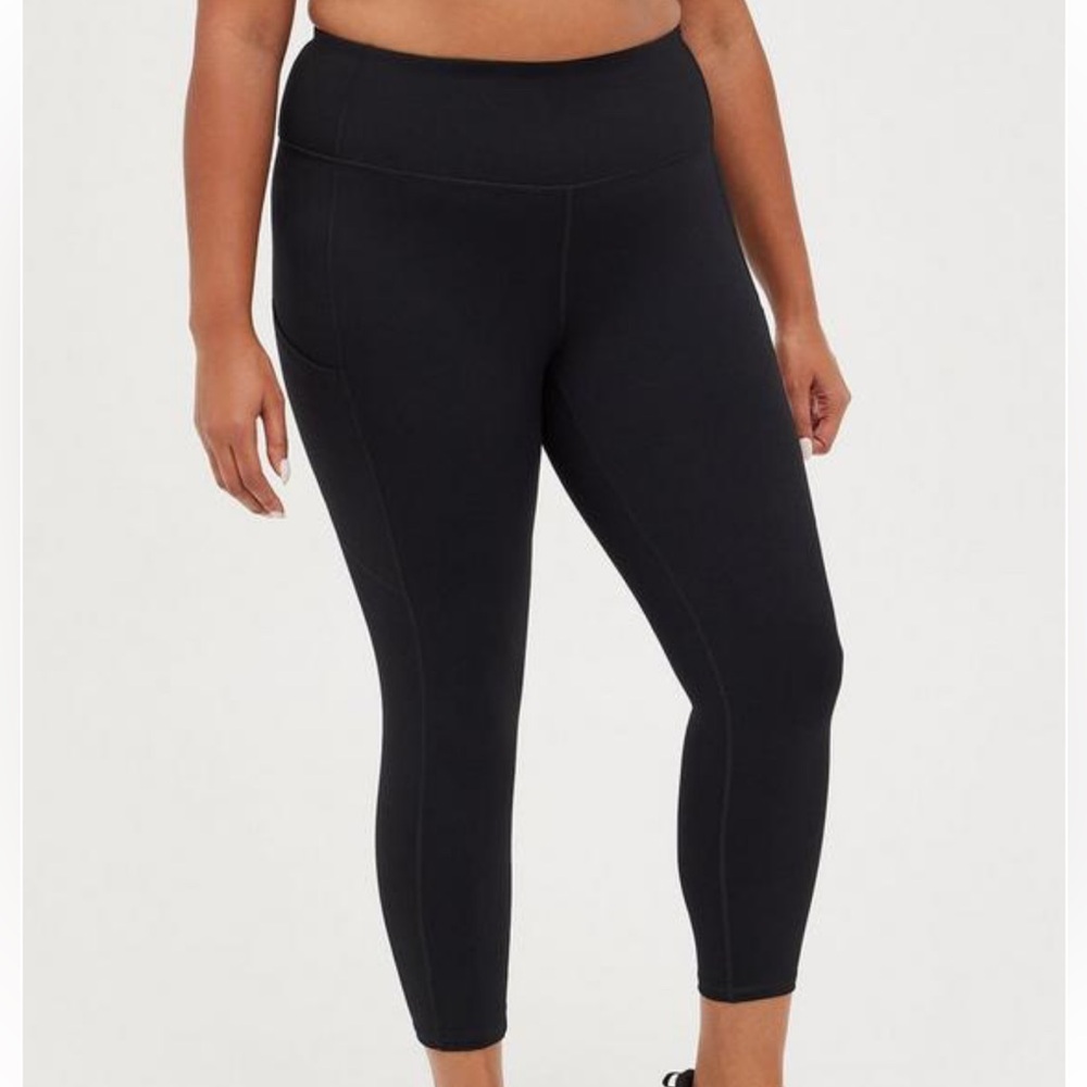 Torrid Performance Lite Full Length Active Leggings Black Size 1